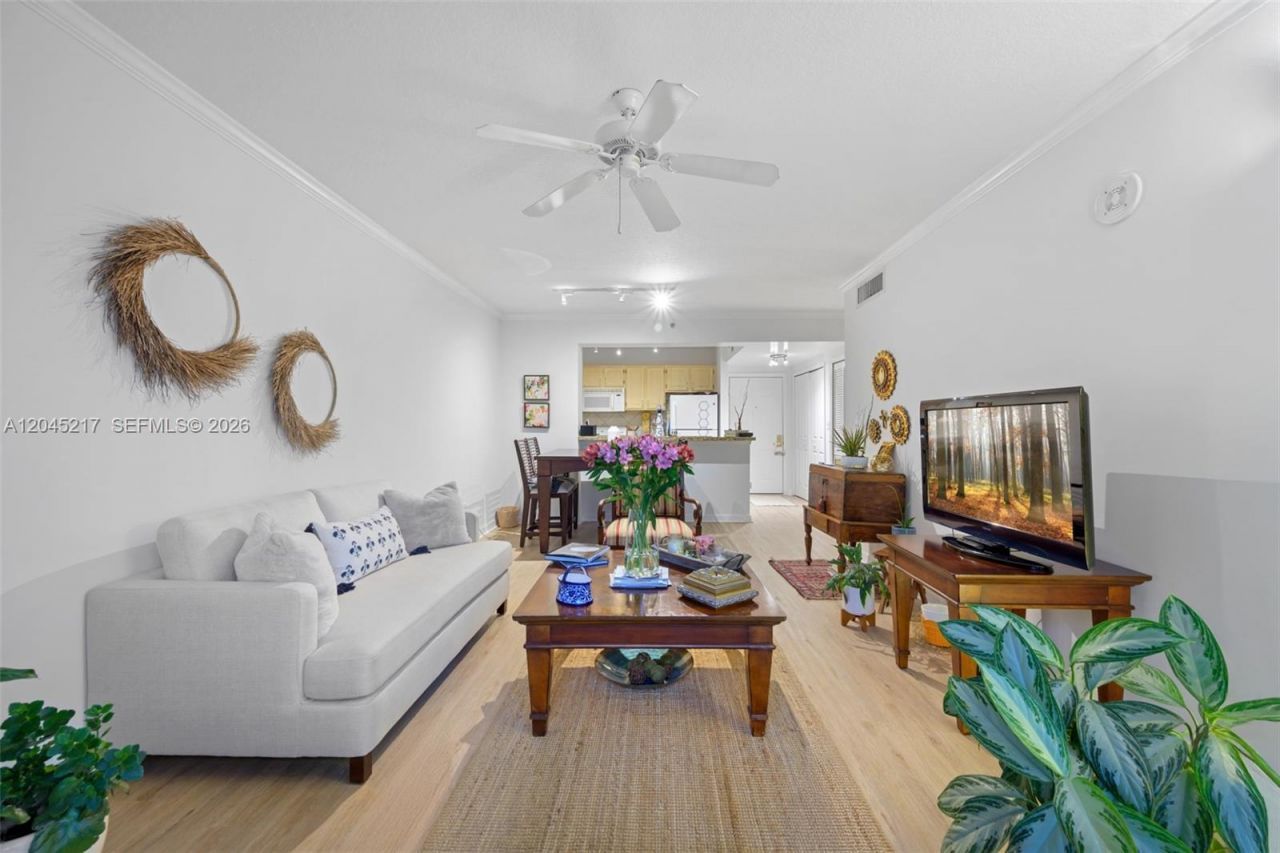 2665 SW 37th Ave, Unit 202, Miami, FL 33133 Photo