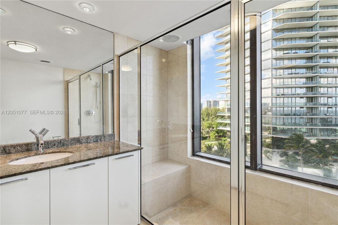 18911 Collins Ave, Unit 901, Sunny Isles Beach, FL 33160 Photo