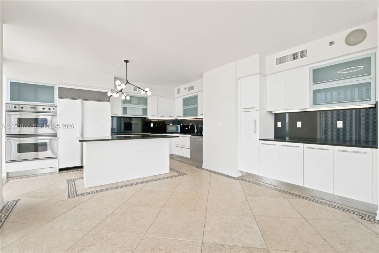 18911 Collins Ave, Unit 901, Sunny Isles Beach, FL 33160 Photo