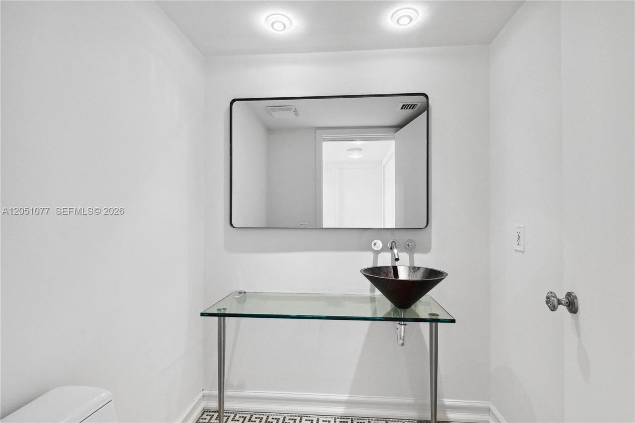 18911 Collins Ave, Unit 901, Sunny Isles Beach, FL 33160 Photo
