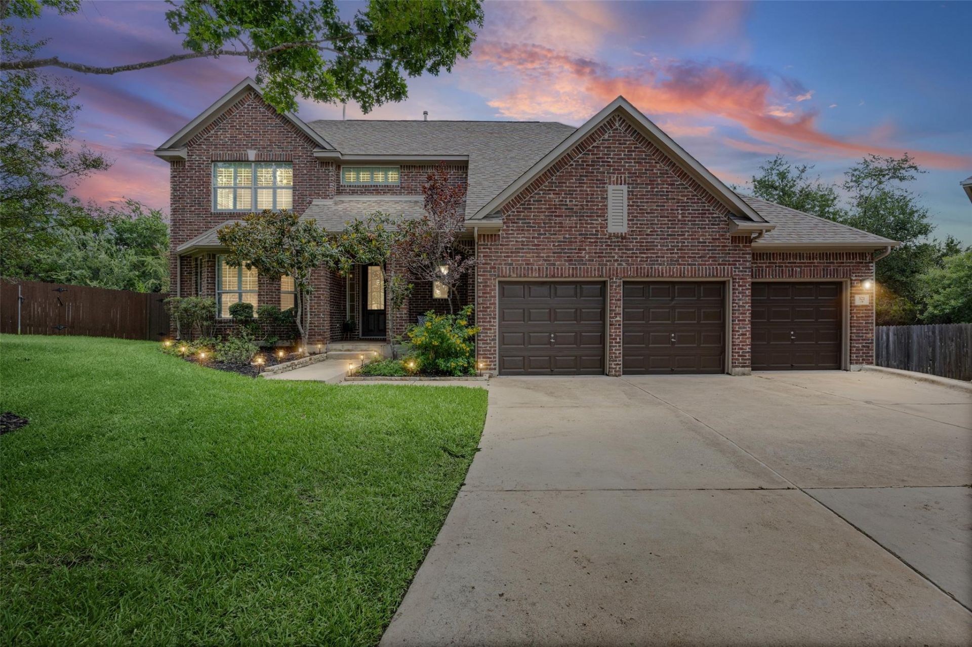 321 Calistoga Ct, Austin, TX 78732 Main Photo