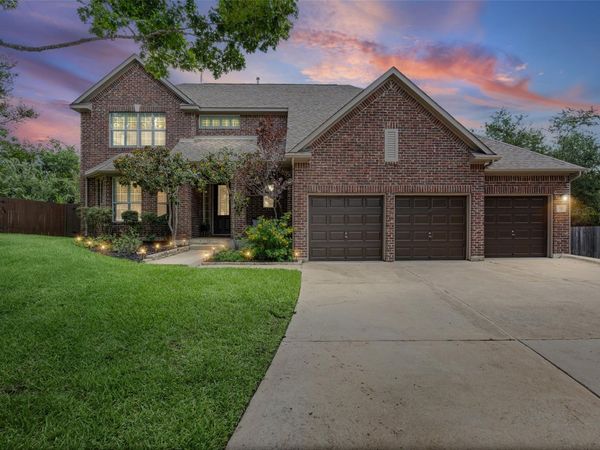 321 Calistoga CT, Austin, TX 78732