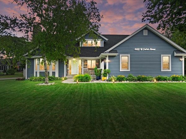 4450 W Central AVENUE, Franklin, WI 53132