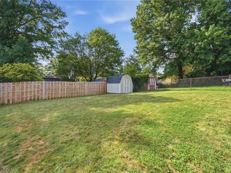 1935 Quayle Drive, Akron, OH 44312 Photo 34