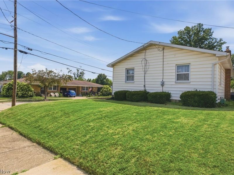 1935 Quayle Drive, Akron, OH 44312 Photo 36