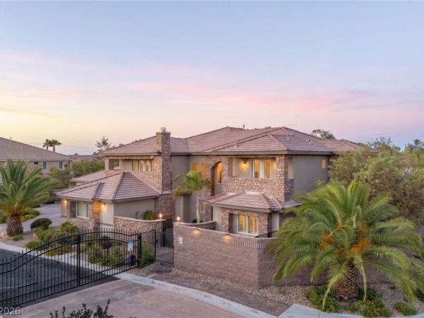 228 E Levi Avenue , Las Vegas, NV 89183