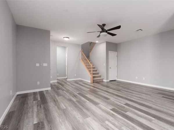 7945 Crimson Point Street, Las Vegas, NV 89149