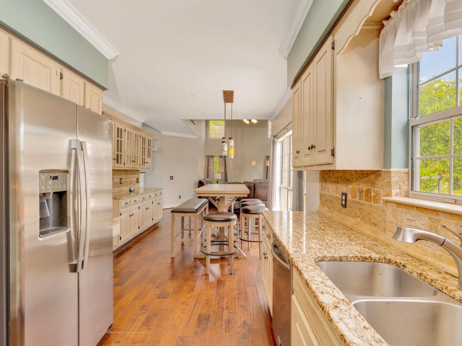 Property Image 11