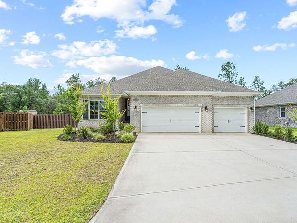 9051 Bird Song Circle, Milton, FL 32583