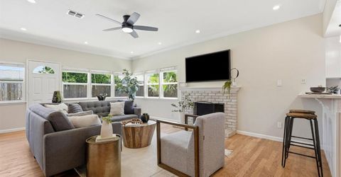 8225 Lake Forest Dr, Sacramento, CA 95826 Photo