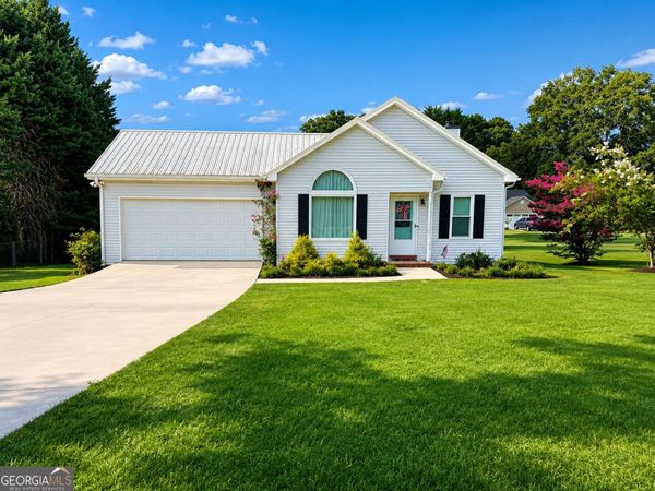 470 Hammond Road, Statham, GA 30666