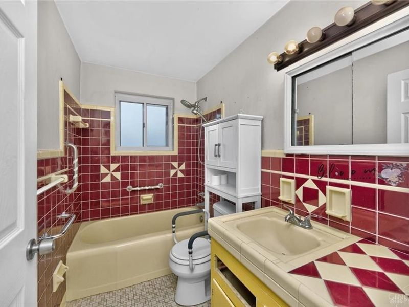 1324 Thurnridge Drive, Reading, OH 45215 Photo 15