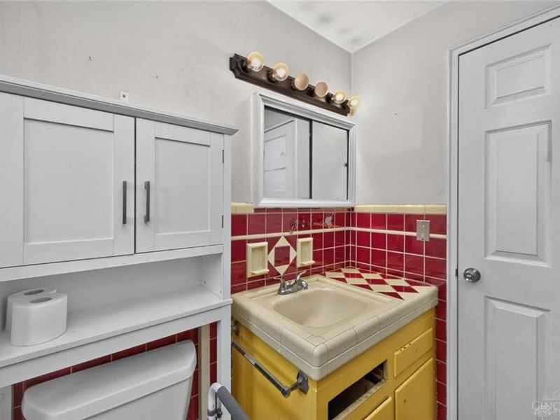 1324 Thurnridge Drive, Reading, OH 45215 Photo 16