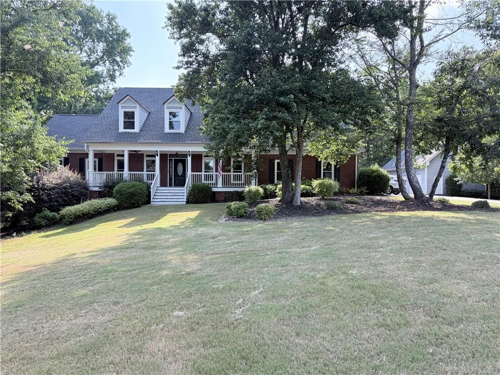 185 Woodland Terrace , Jefferson, GA 30549 Main Photo