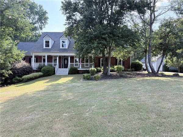 185 Woodland Terrace , Jefferson, GA 30549