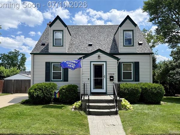 3566 Buckingham Avenue, Berkley, MI 48072