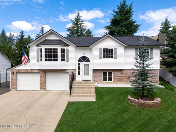 8585 N Audubon Dr, Hayden, ID 83835