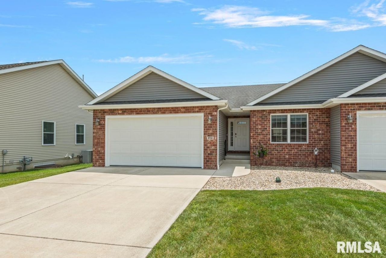 3710 Alder Wood Drive, Springfield, IL 62712 Main Photo