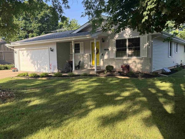 1938 Bootmaker Drive, Beloit, WI 53511