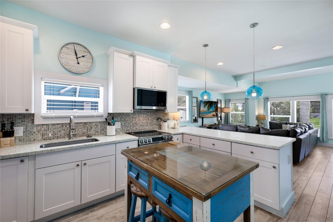 504 Spring Avenue, Anna Maria, FL 34216 Photo