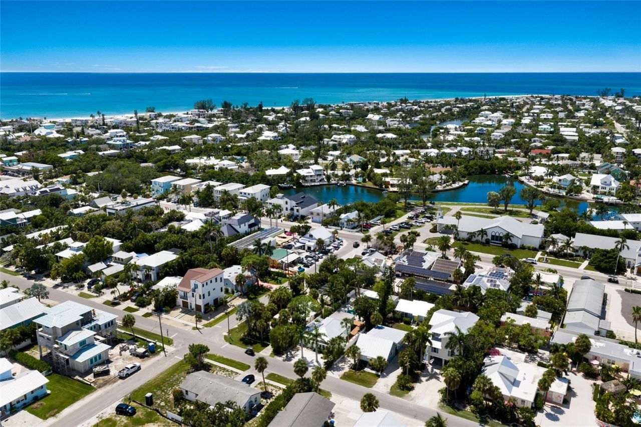 504 Spring Avenue, Anna Maria, FL 34216 Photo