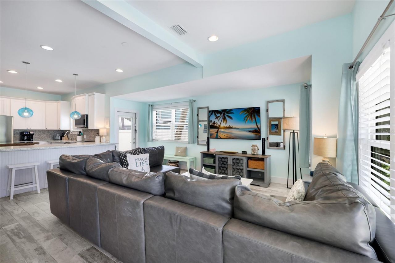 504 Spring Avenue, Anna Maria, FL 34216 Photo