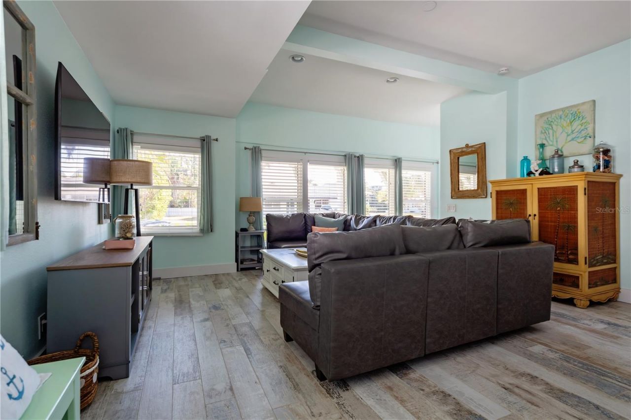 504 Spring Avenue, Anna Maria, FL 34216 Photo