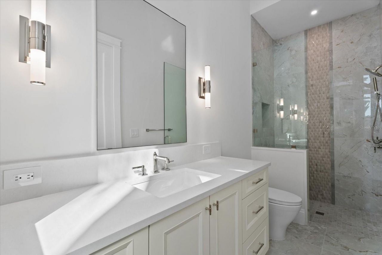 5215 Hidden Harbor Road, Sarasota, FL 34242 Photo