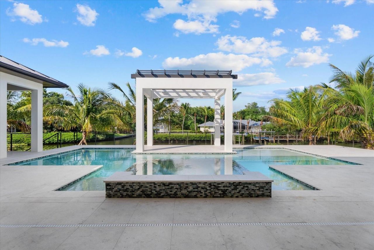 5215 Hidden Harbor Road, Sarasota, FL 34242 Photo