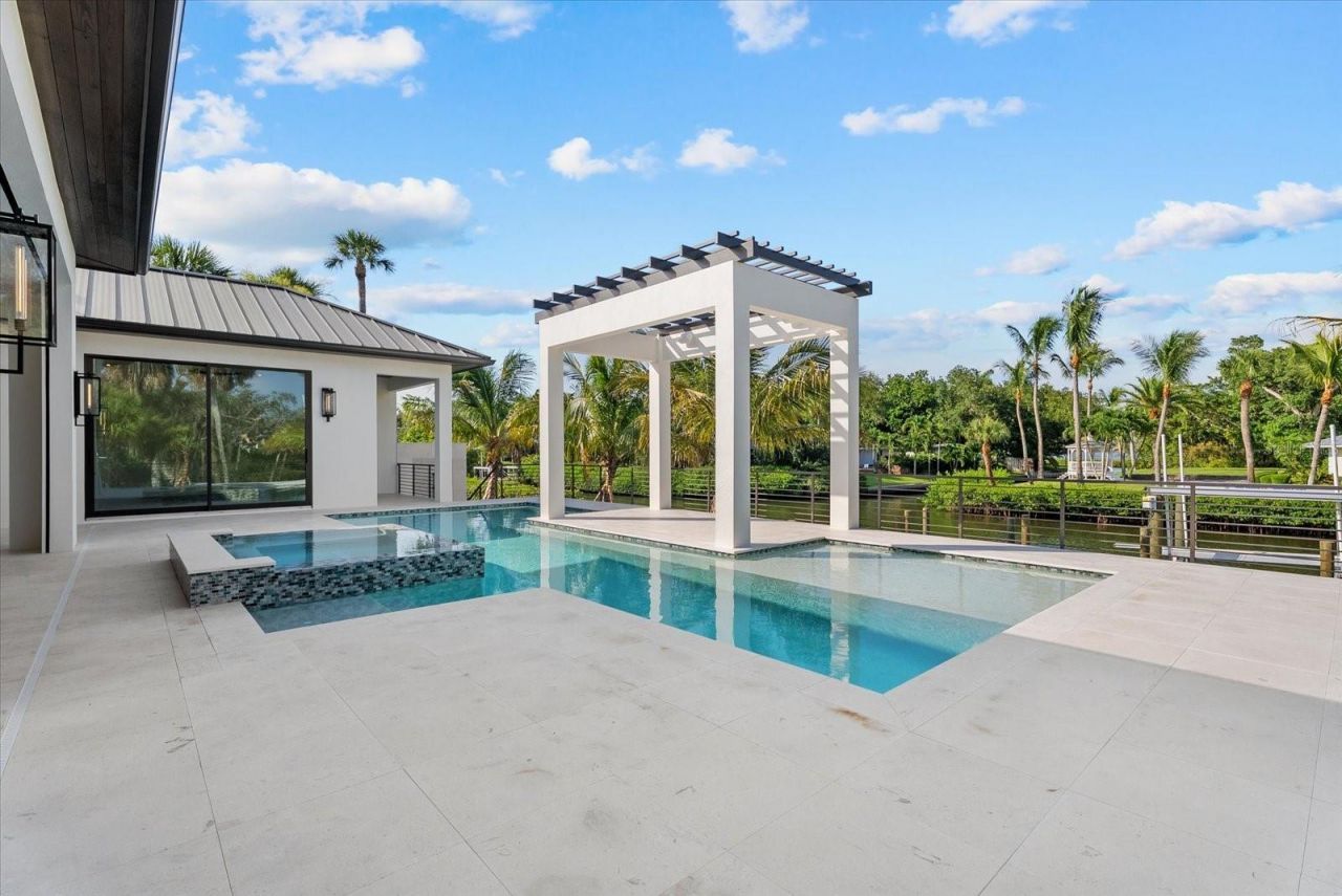 5215 Hidden Harbor Road, Sarasota, FL 34242 Photo