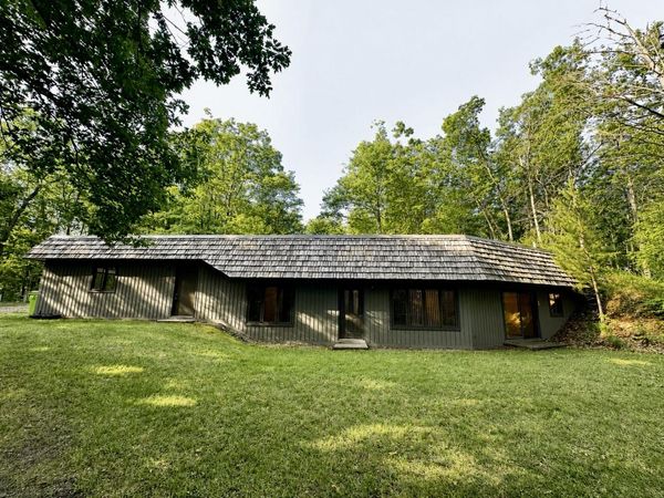 2318 W Sunset Drive, Roscommon, MI 48653