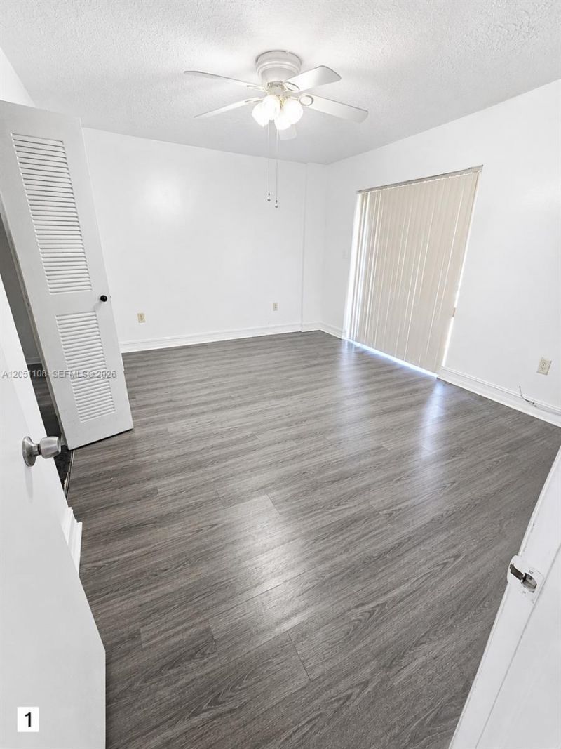 1655 W 44th Pl, Unit 304, Hialeah, FL 33012 Photo