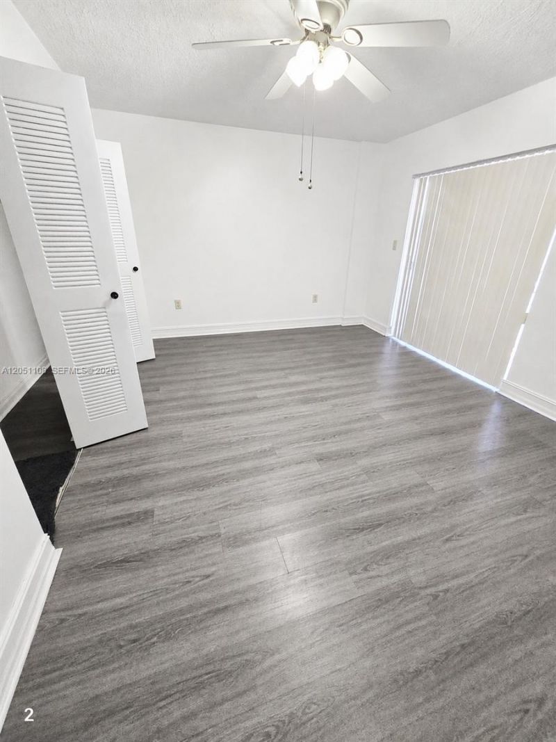 1655 W 44th Pl, Unit 304, Hialeah, FL 33012 Photo