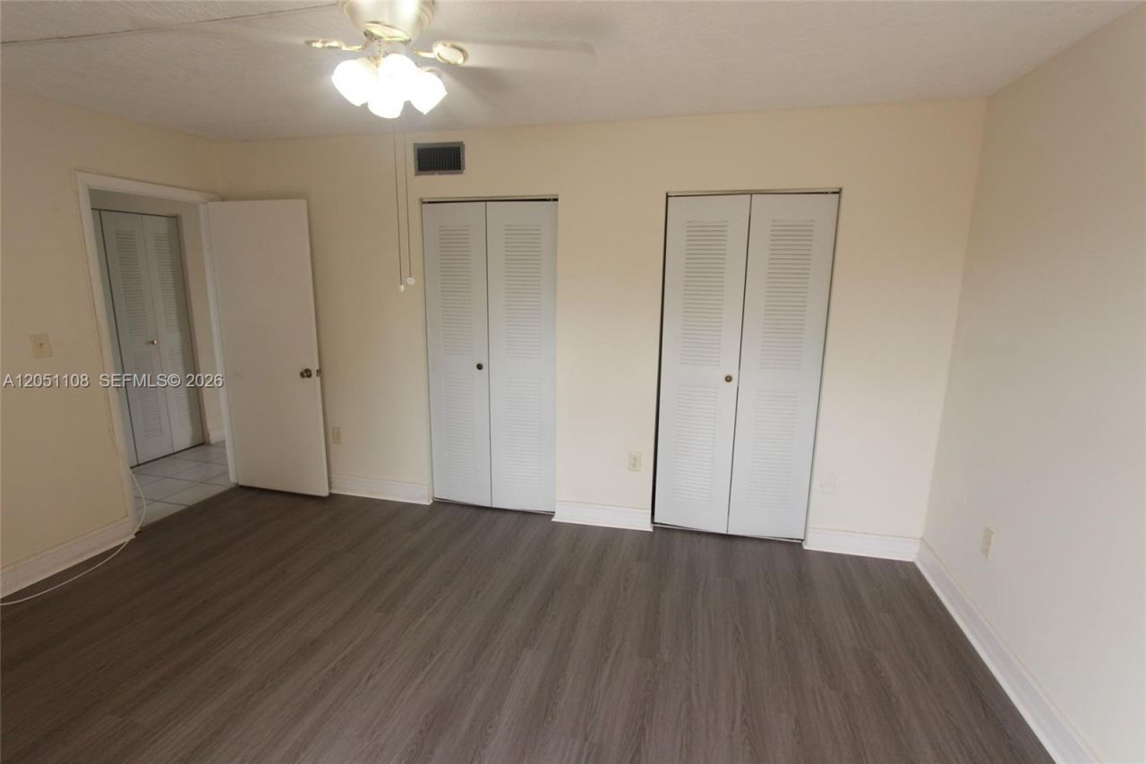 1655 W 44th Pl , Unit 304, Hialeah, FL 33012 Photo