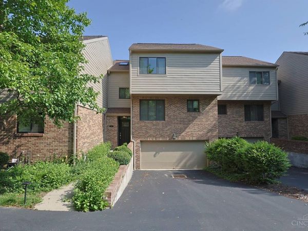 90 Carpenters Ridge, Blue Ash, OH 45241