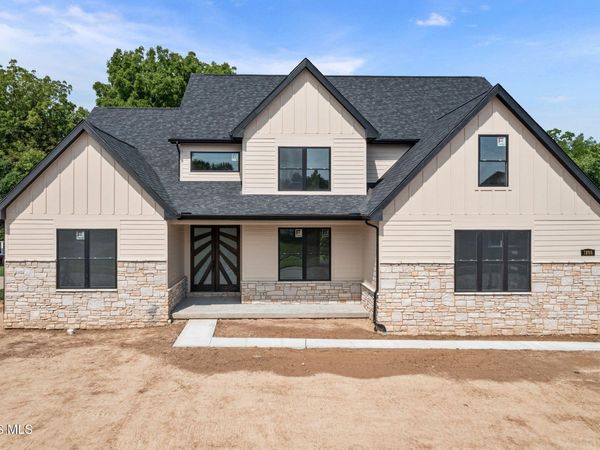 1266 Brookwoode Road , Perrysburg, OH 43551