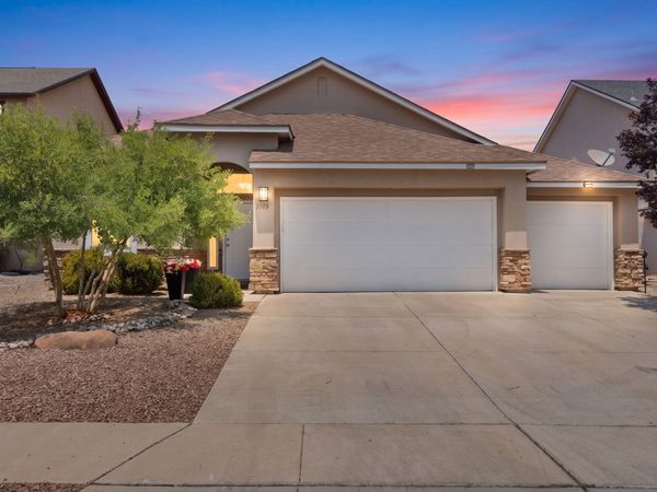 2105 Palenque Drive SE, Rio Rancho, NM 87124