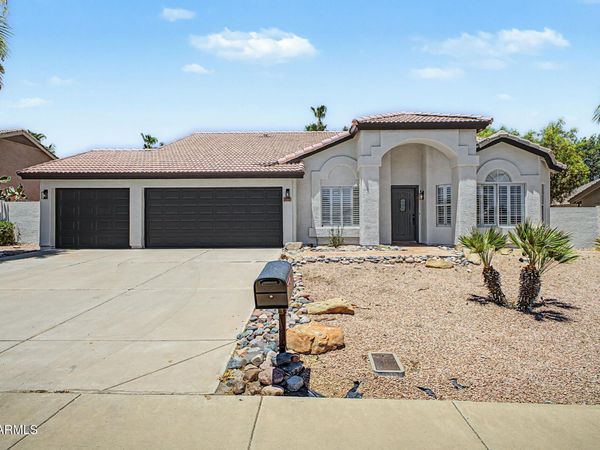 3022 E EMILE ZOLA Avenue, Phoenix, AZ 85032