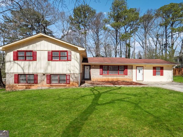 131 Heron Drive, Riverdale, GA 30274
