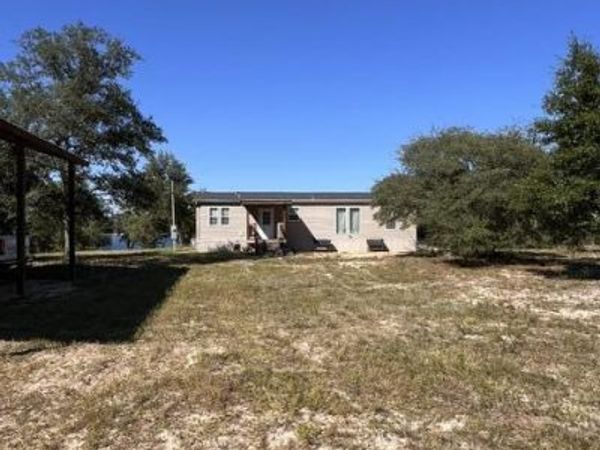2902 River Lake Drive, Chipley, FL 32428