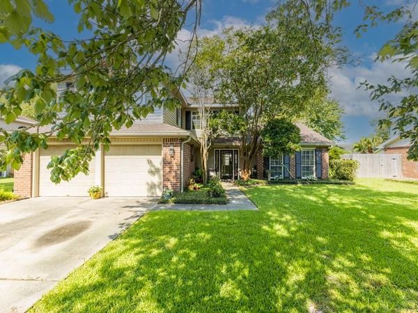 160 SILVERWOOD Drive , Slidell, LA 70461