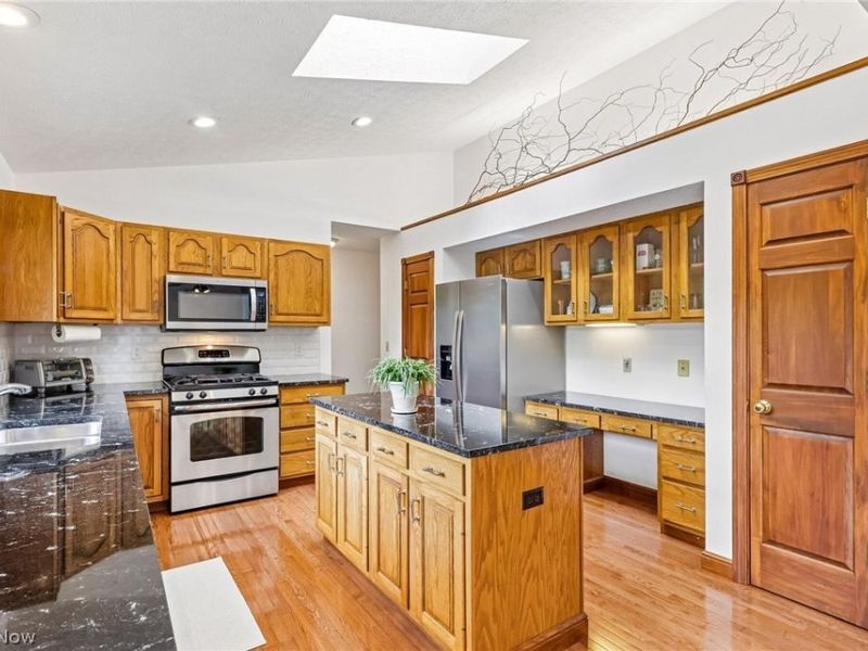8449 Settlers Passage, Brecksville, OH 44141 Photo 17