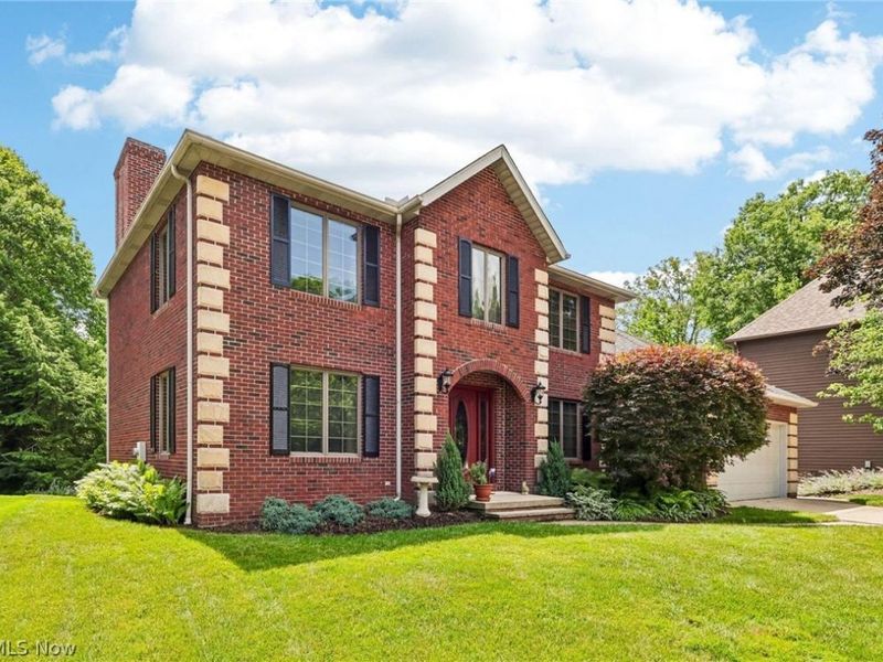 8449 Settlers Passage, Brecksville, OH 44141 Photo 2