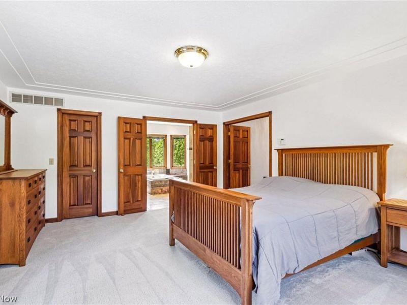 8449 Settlers Passage, Brecksville, OH 44141 Photo 32