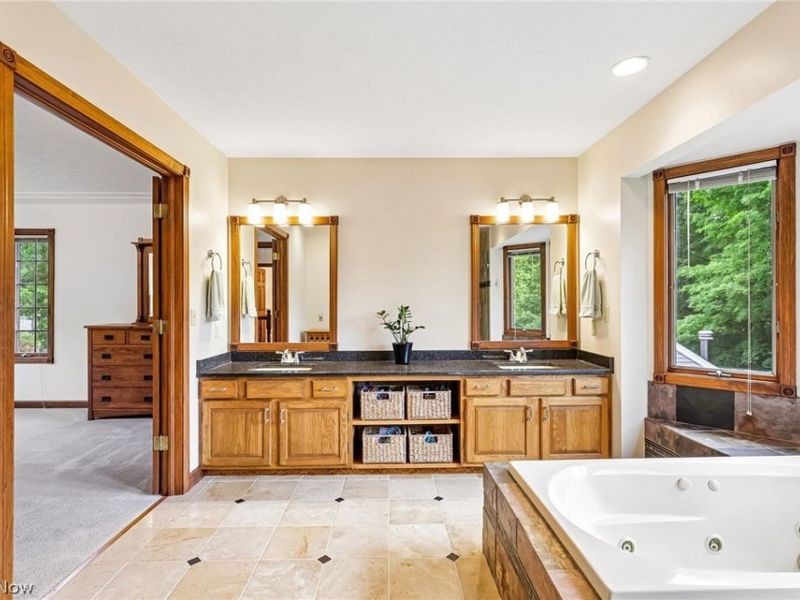 8449 Settlers Passage, Brecksville, OH 44141 Photo 34