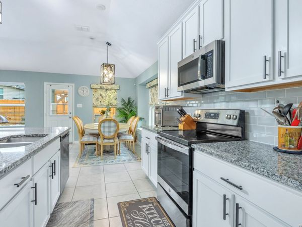 1144 AMBER LK, Seguin, TX 78155
