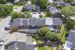 677 Buckhall Court photo 4