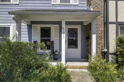 677 Buckhall Court photo 4