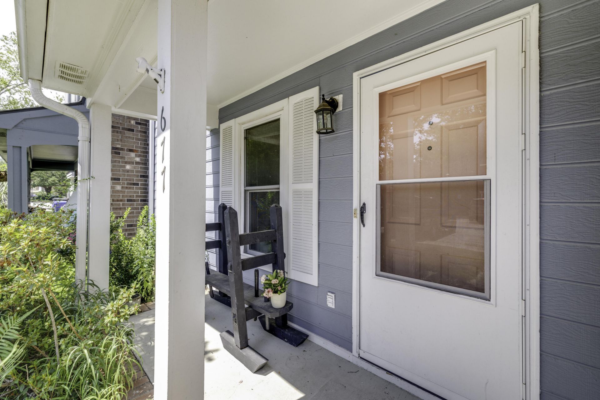 677 Buckhall Court Photo 7