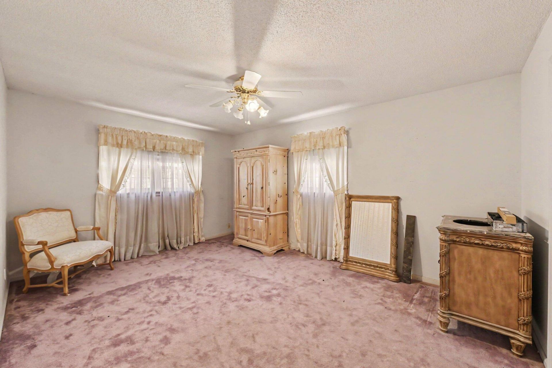 649 Pelzer Drive Photo 14